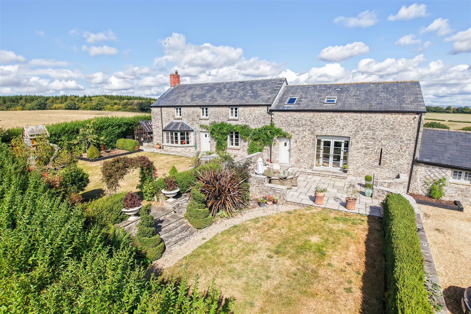 Warren Farm, Pendoylan, Nr Cowbridge, Vale of Glamorgan, CF71 7UJ